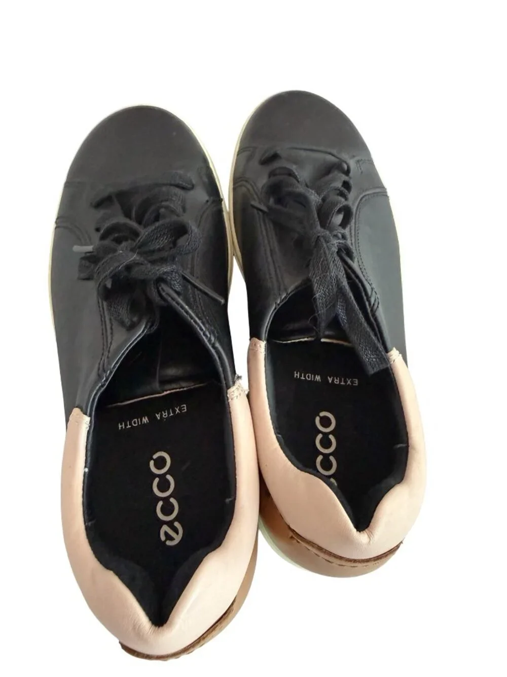 Ecco Soft 7 Street Sneakers Tennis Shoes Lace-Up Black Size 9 Extra Wide Women's
